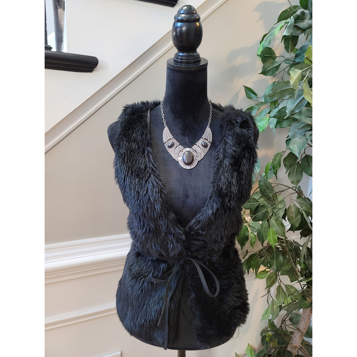 Papaya Faux Fur Vest Women's Small Black Waistcoat Belted Sleeveless Fully Lined