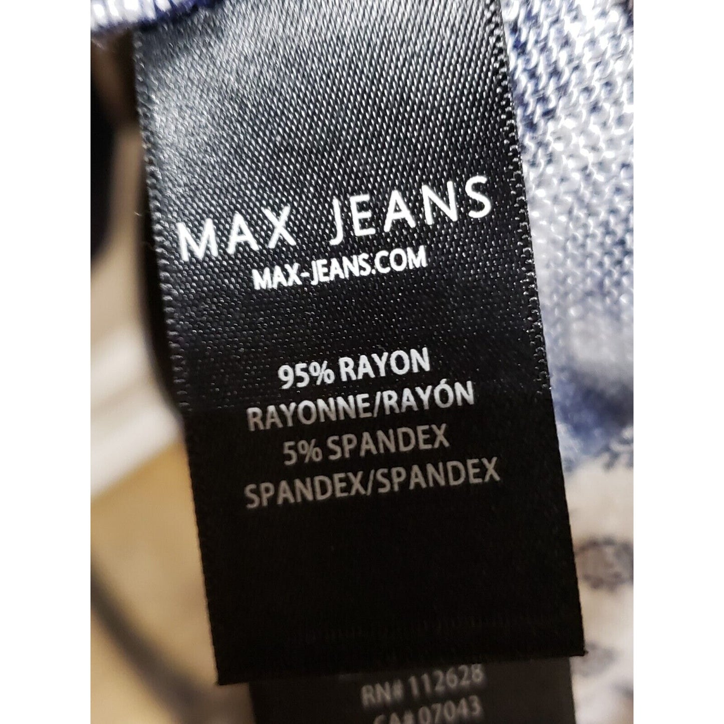 Max Jeans Women's Blue Floral Rayon Crew Neck Long Sleeve Sweater Size X-Small