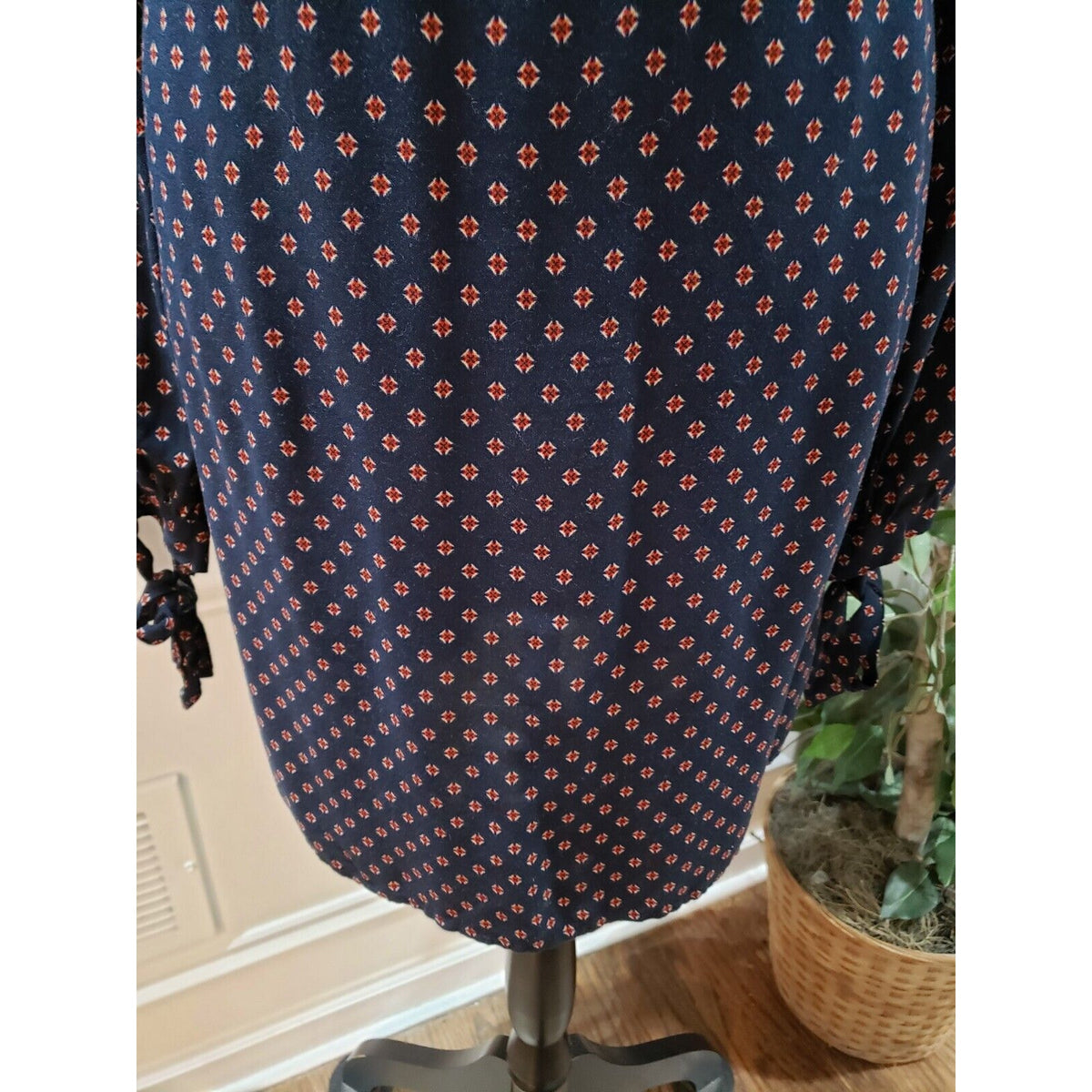H&M Women's Blue 100% Viscose Round Neck Long Sleeve Knee Length Dress Size 10