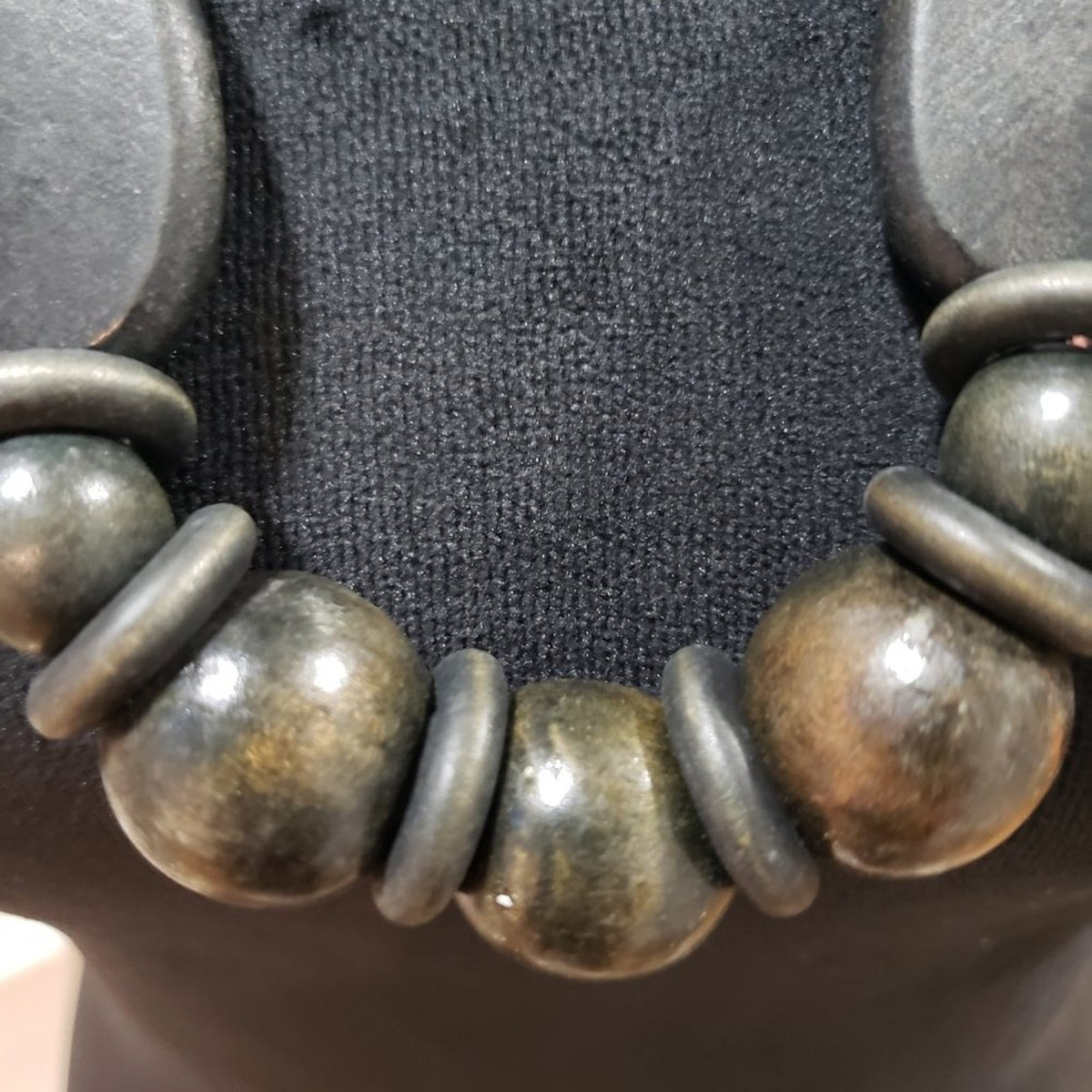 Womens Fashion Black Gunmetal Hematite Polished Stones Beaded Statement Necklace