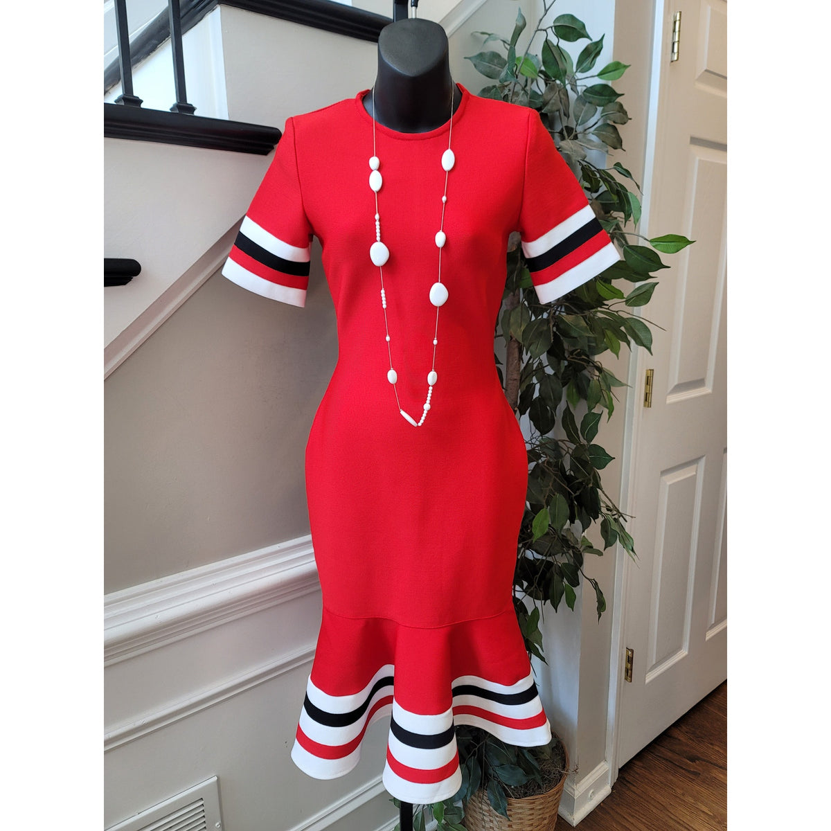 Bodycon Evening Dress Women's Size Medium Red Blue Striped Short Sleeves