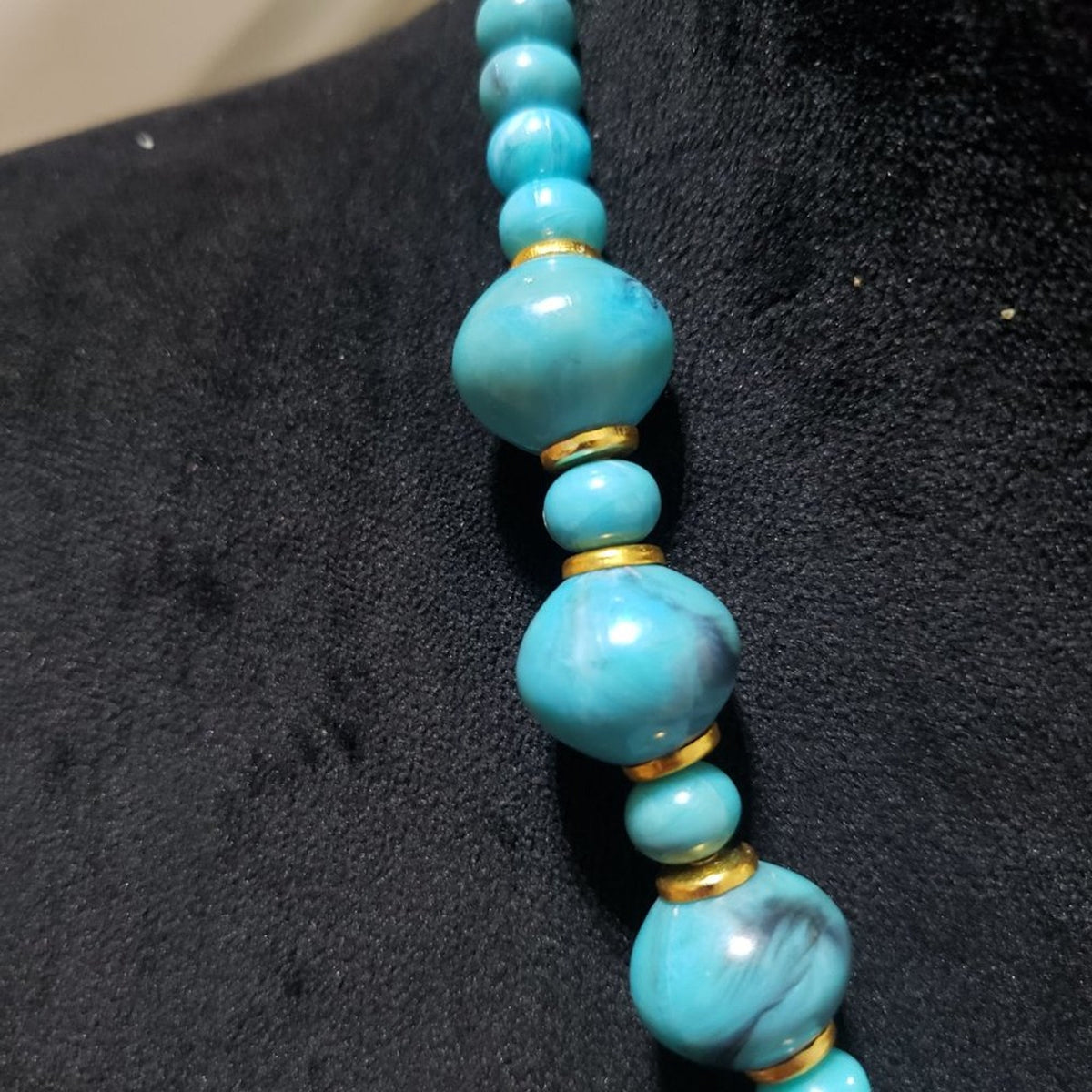 Womens Fashion Natural Turquoise Oval Gemstone Beads Necklace w/ Lobster Clasp