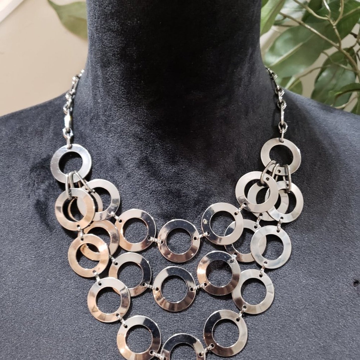 Womens Fashion Silver Multi Circle Link Chain Collar Necklace with Lobster Clasp