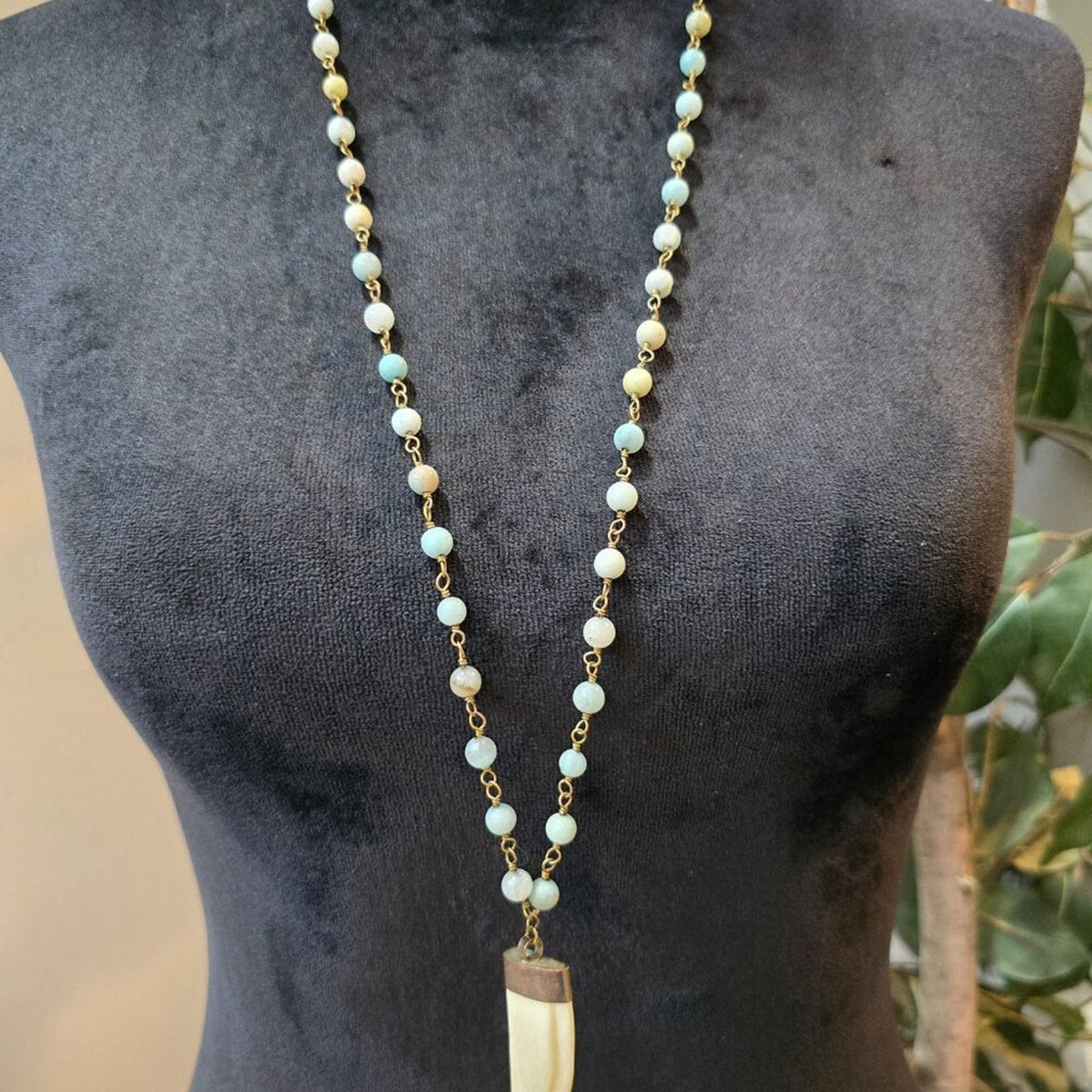 Womens Gold Tone Beaded Linked Chain White Knife Pendant Necklace Jewelry