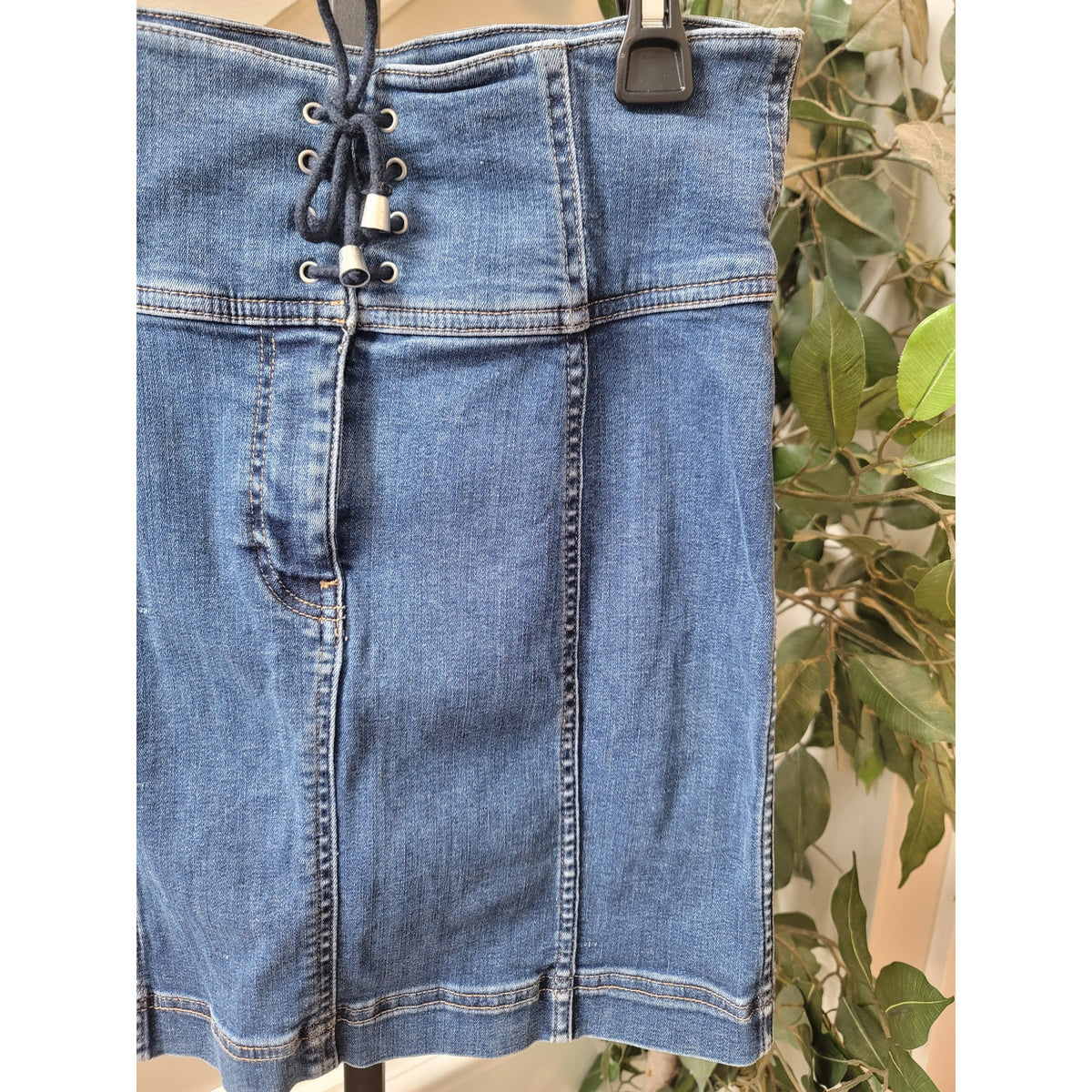 Free People Mini Skirt Women's SZ 4 Blue Denim Corset Waist Straight Fit Zip Fly