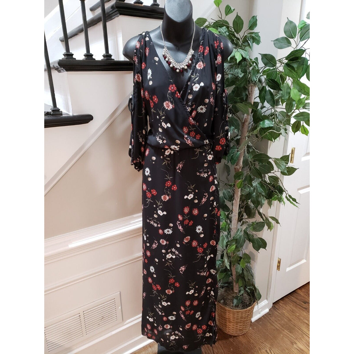 Lilian Women Black Floral Polyester Cold Shoulder Long Sleeve Long Maxi Dress 2X