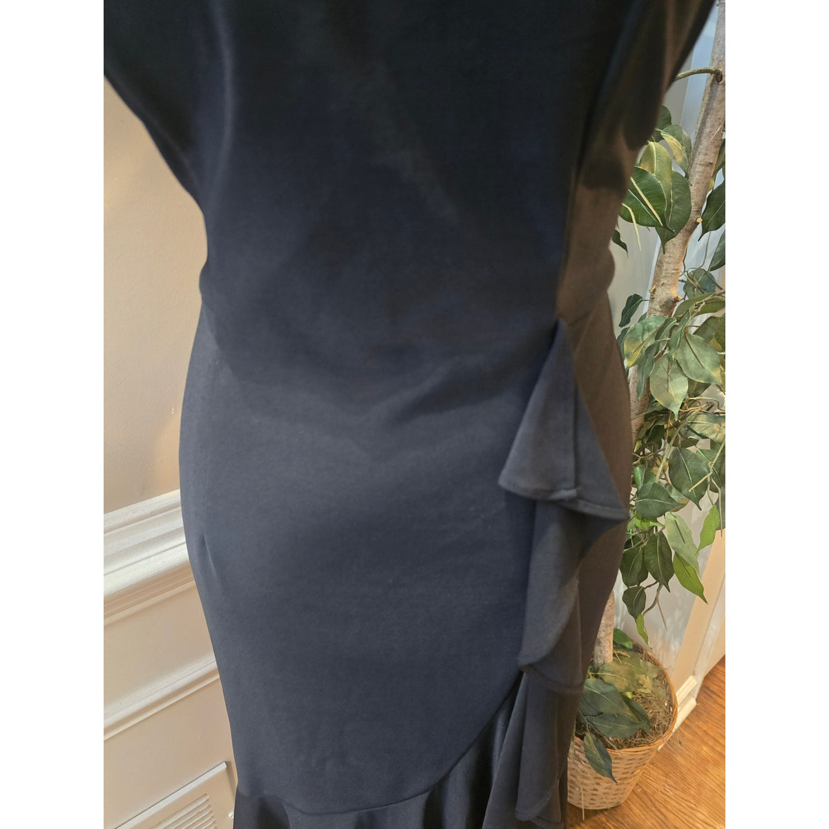 R&M Richards Midi Dress Women's SZ 8 Black Ruffle Flute Hem Asymmetric Cascade
