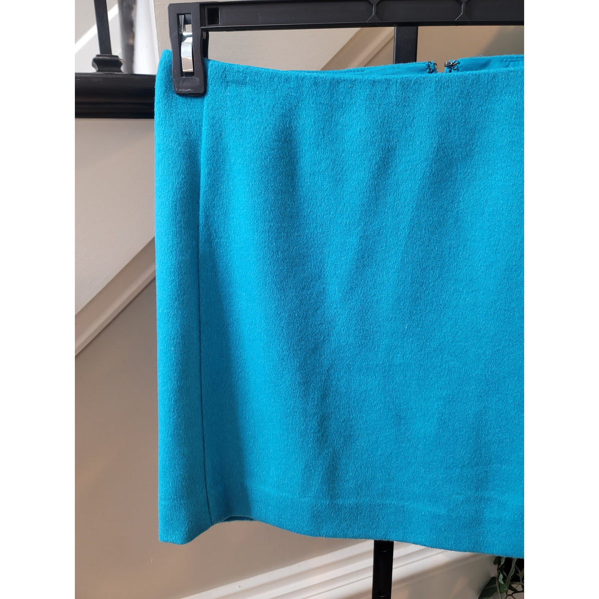 The Limited Mini Skirt Women's Size 0 Blue Fully Lined Back Zipper Straight Cut