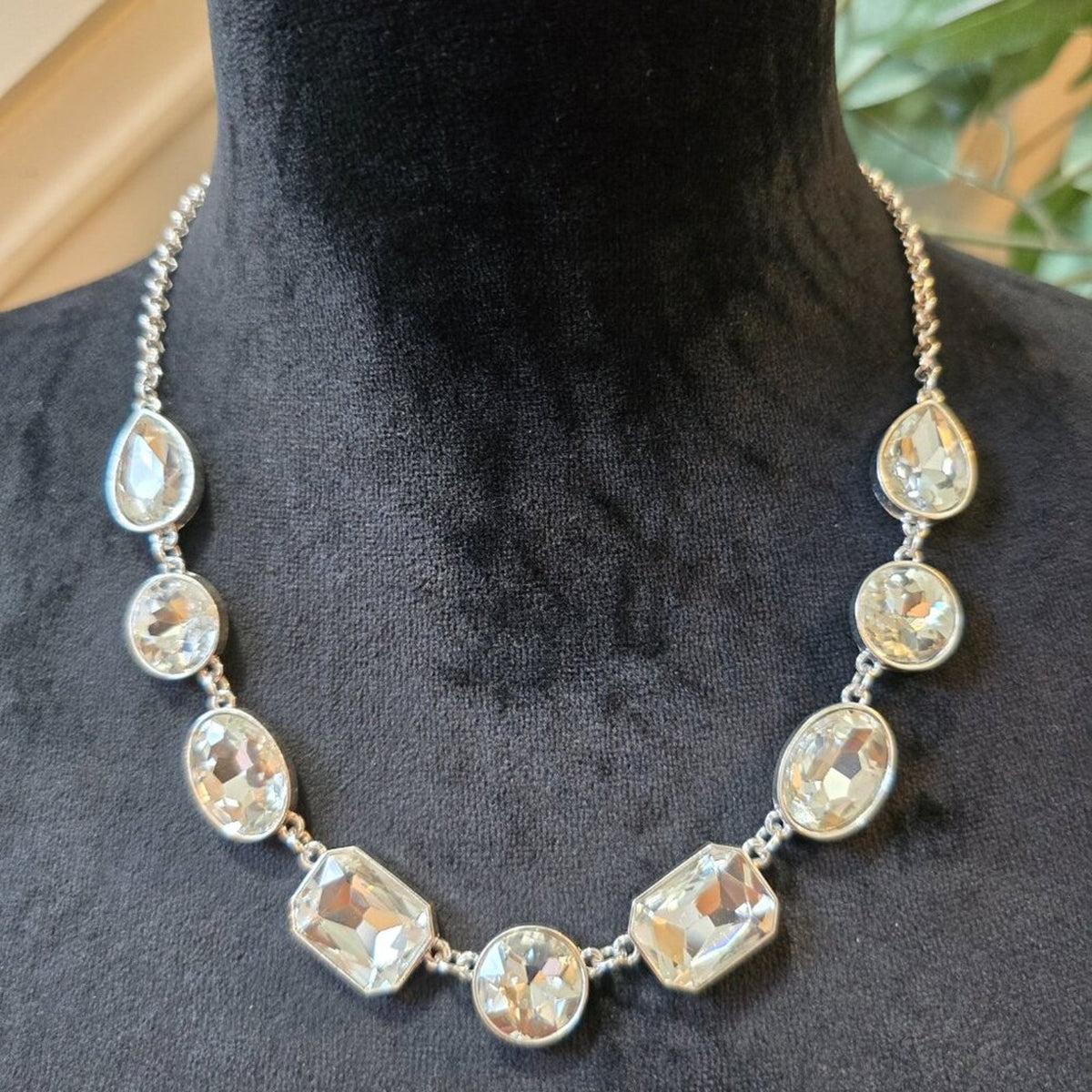 Womens Silver Plated Clear Linked Crystal Stone Collar Necklace w/ Lobster Clasp