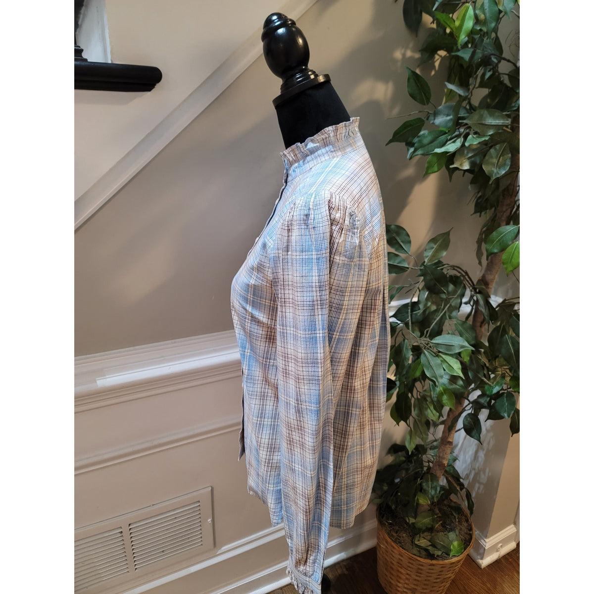Loft Shirt Women XS Multi Cotton Plaid Ruffle Band Collar Curved Hem Button-Up