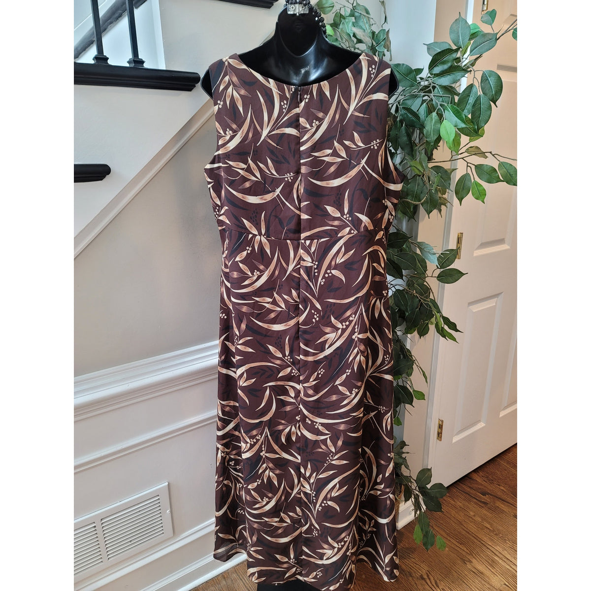 Maggie and Me Dress Women's 16 Brown Sleeveless Floral Maxi Polyester
