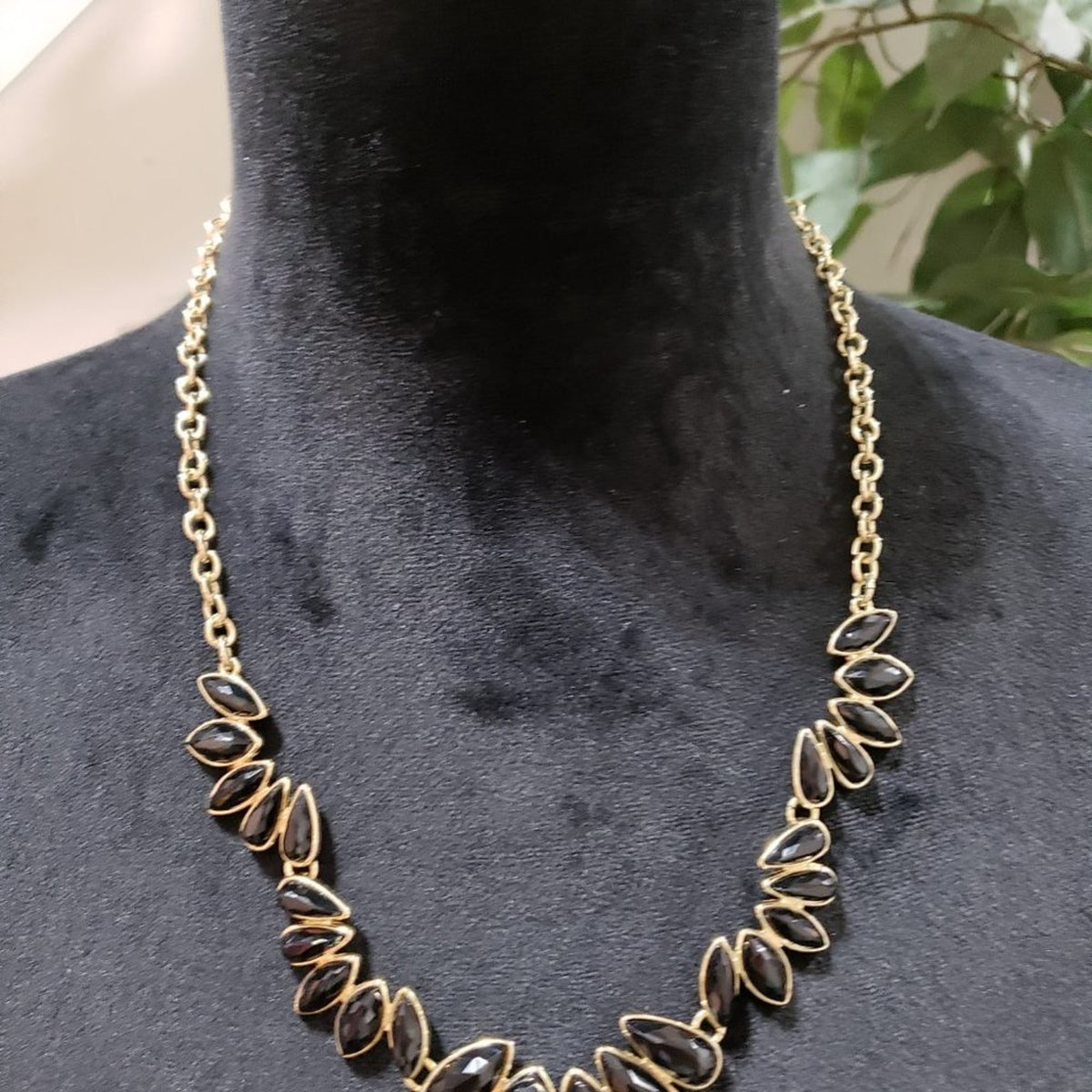 Womens Beautiful Black Enamel Seed Pattern on Gold Tone Metal Statement Necklace