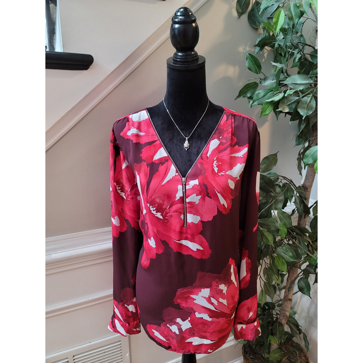 INC International Concepts Top Women's 18 Burgundy Floral V-Neck Zip Up Pullover