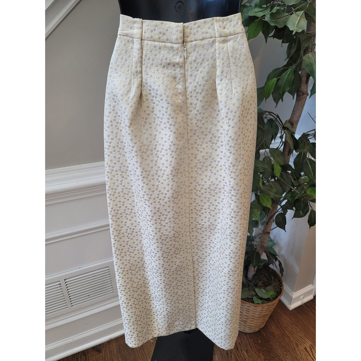 Verucci Skirt Suit Women's SZ 18 Cream Polka Dot Back Zipper Long Sleeve Lined