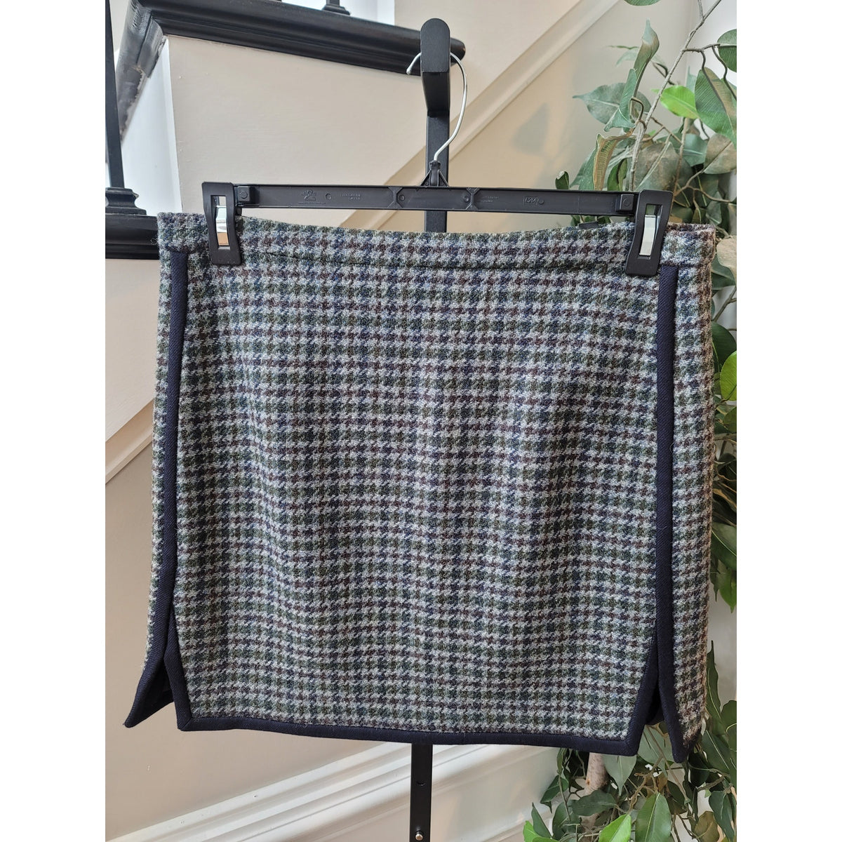 J.Crew Mini Skirt Women's Size 12 Multicolor Houndstooth Sides Slit Back Zipper