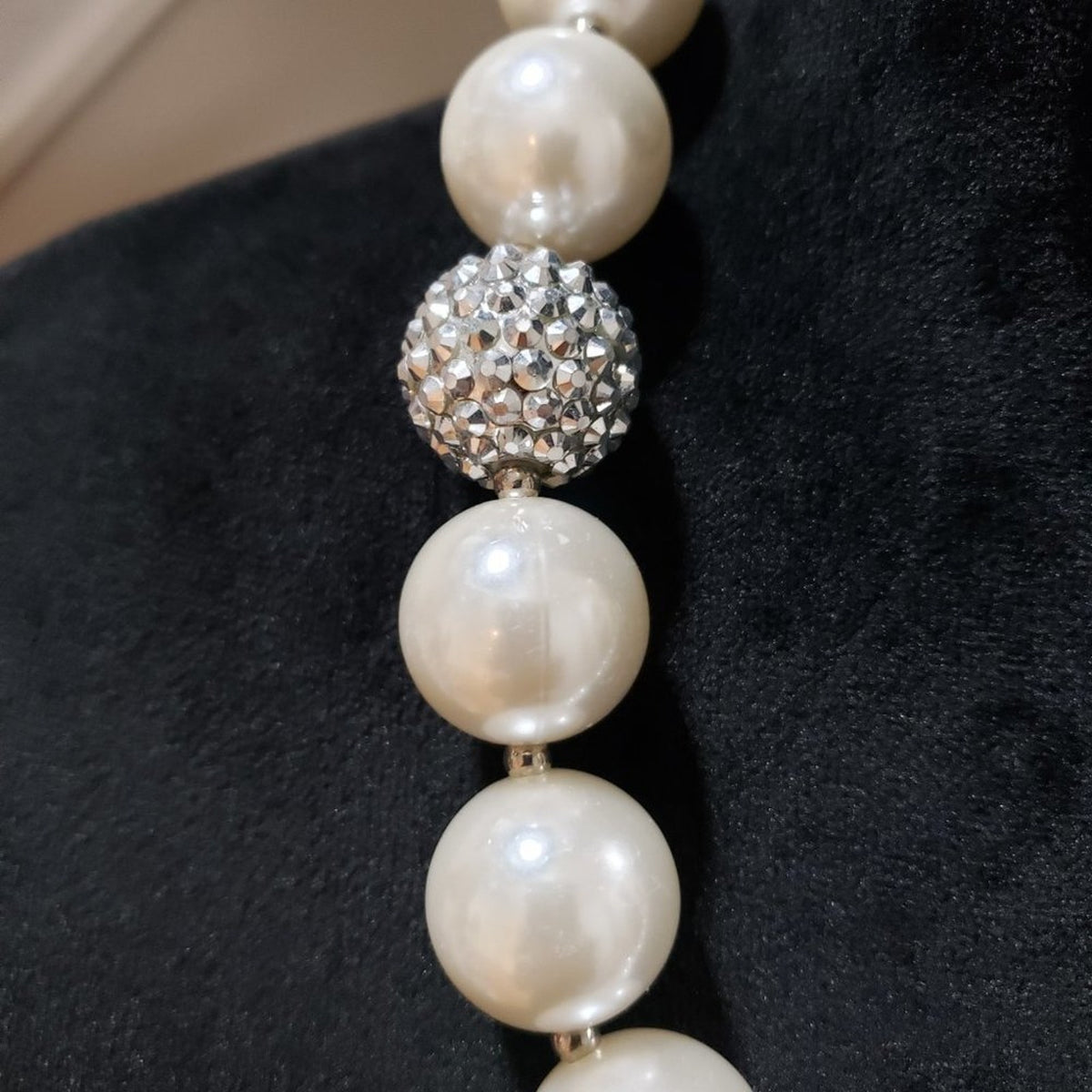 Womens Stunning White Chunky Pearl Ball Beaded Fashion Jewellery Necklace