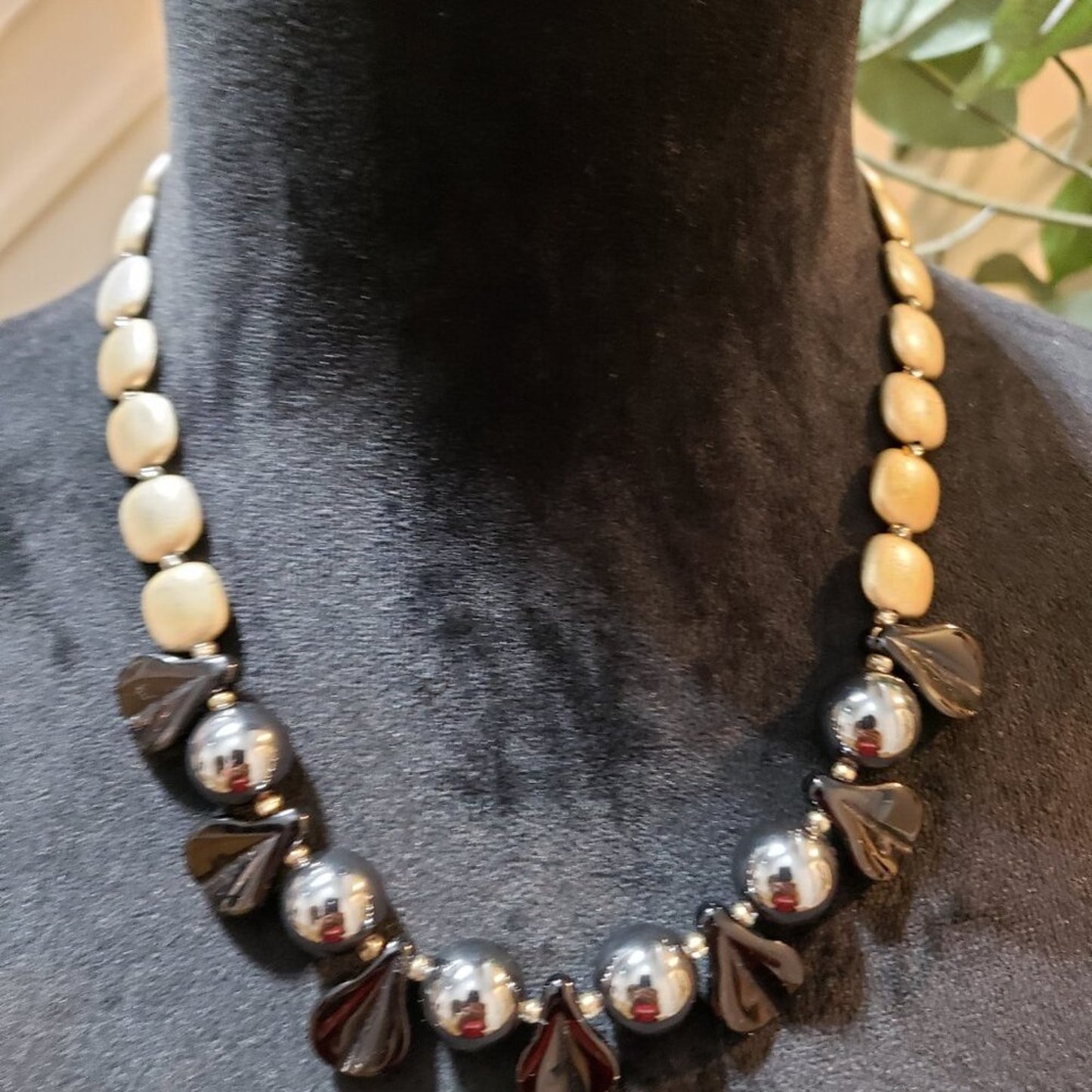 Womens Fashion Silver Tone Black Beads Bib Necklace Jewelry with Lobster Clasp