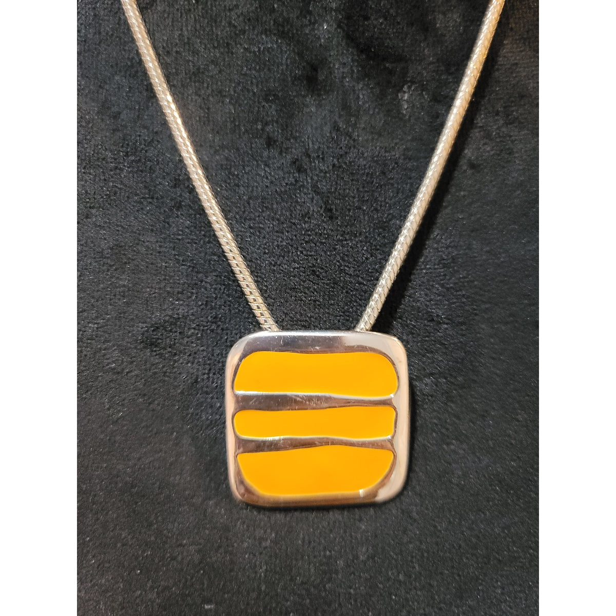 Women’s Silver Snake Chain Pendant Necklace With Lobster Clasp Amber Square Mode
