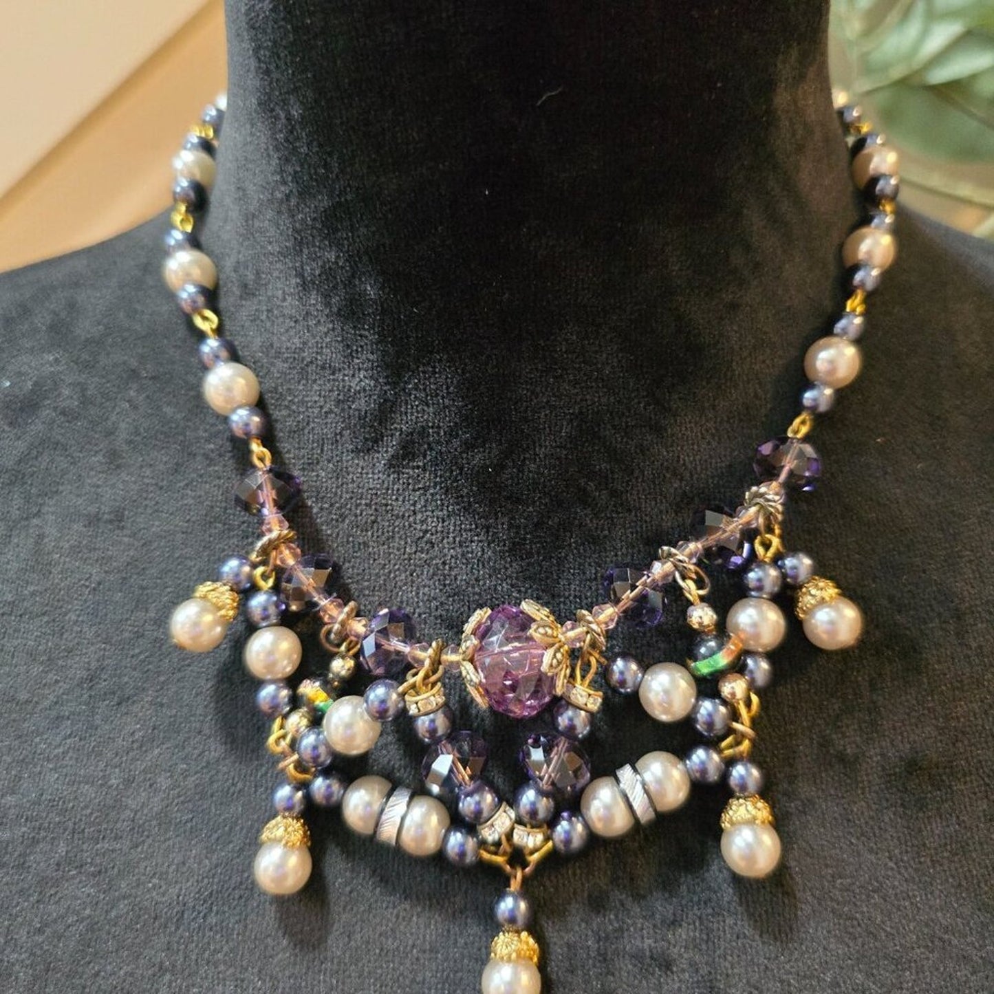 Womens Fashion Multicolor Pearls And Crystal Beaded Necklace with Lobster Clasp