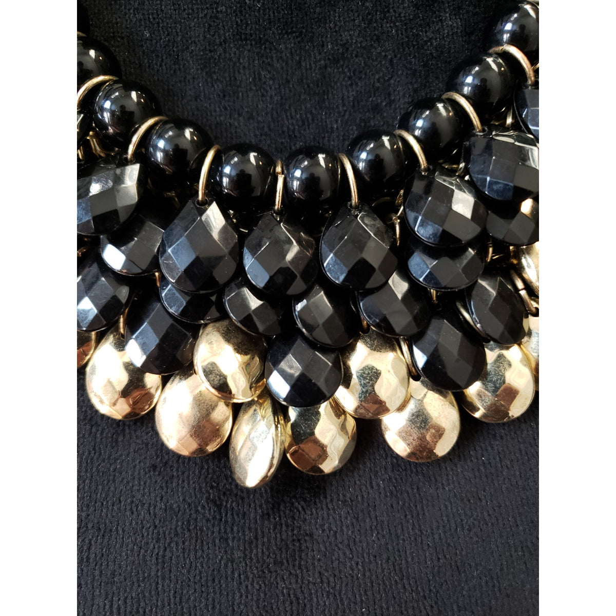 Women Fashion Gold Tone Black Gold Acrylic Teardrop Beads Bib Statement Necklace