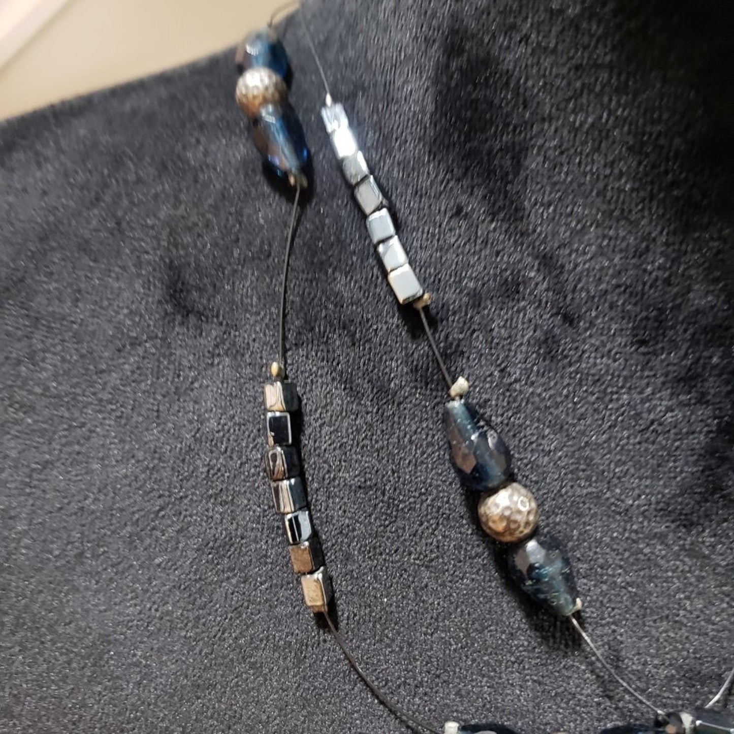 Womens Gunmetal Blue Acrylic Beads Fish Wire Collar Necklace with Lobster Clasp