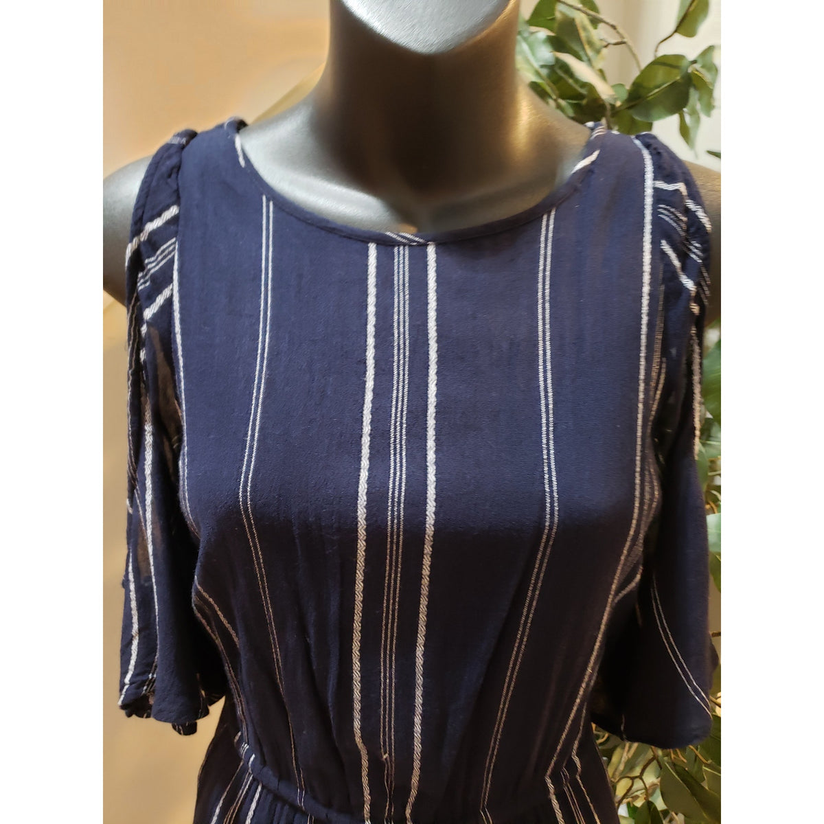 LOFT Maxi Dress Womens S Blue Striped Rayon Lined Tie Waist Cold Shoulder Sleeve