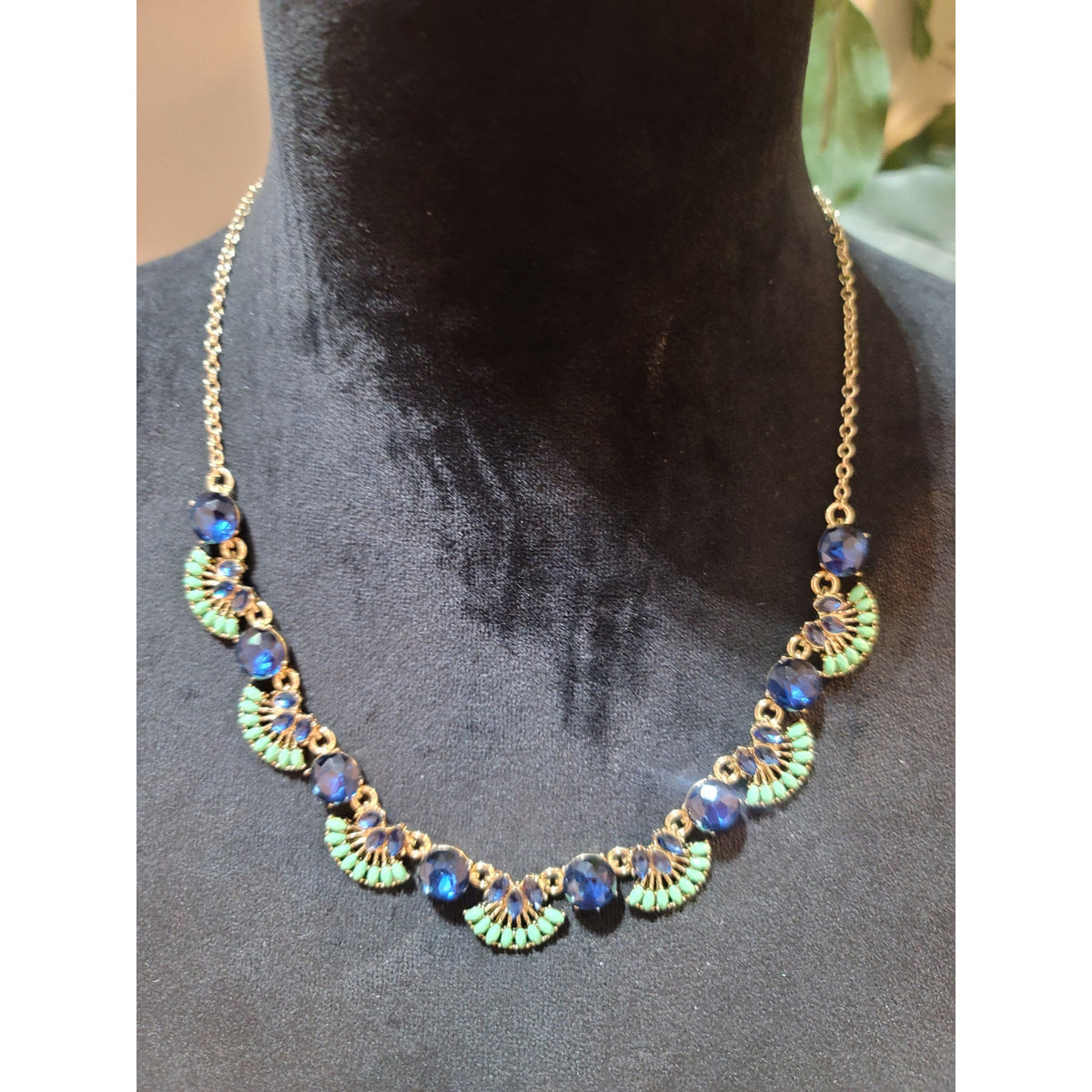 Banana Republic Womens Gold Chain Blue And Green Crystal Necklace Lobster Claw