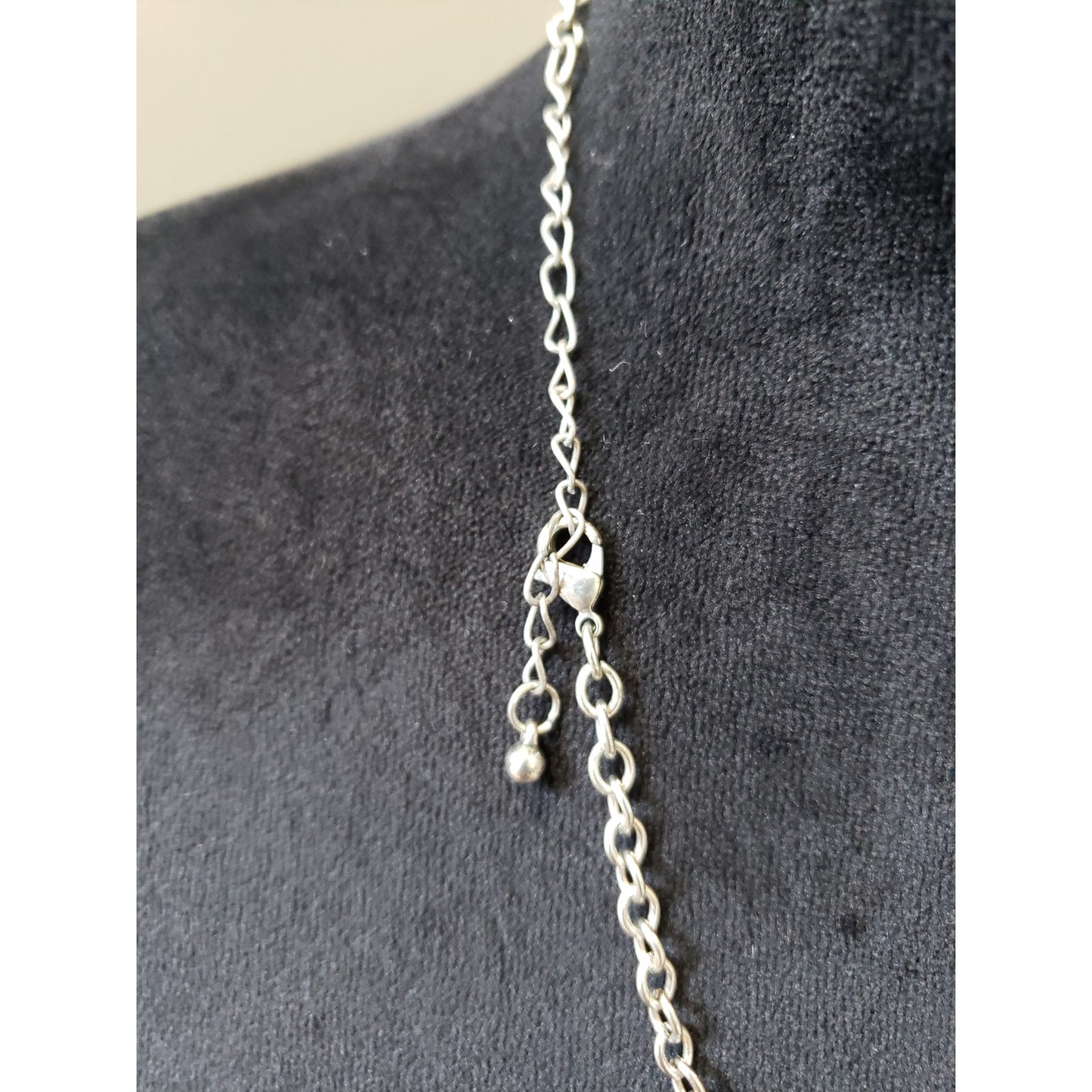 Vintage Style Filigree Pendant Necklace Faux Pearl Chain Statement Jewelry