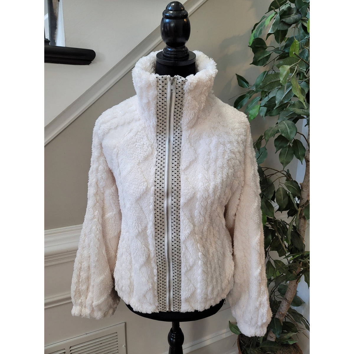 Cali1850 Plush Sherpa Jacket Women's Medium Cream Teddy Fleece Full Zipper