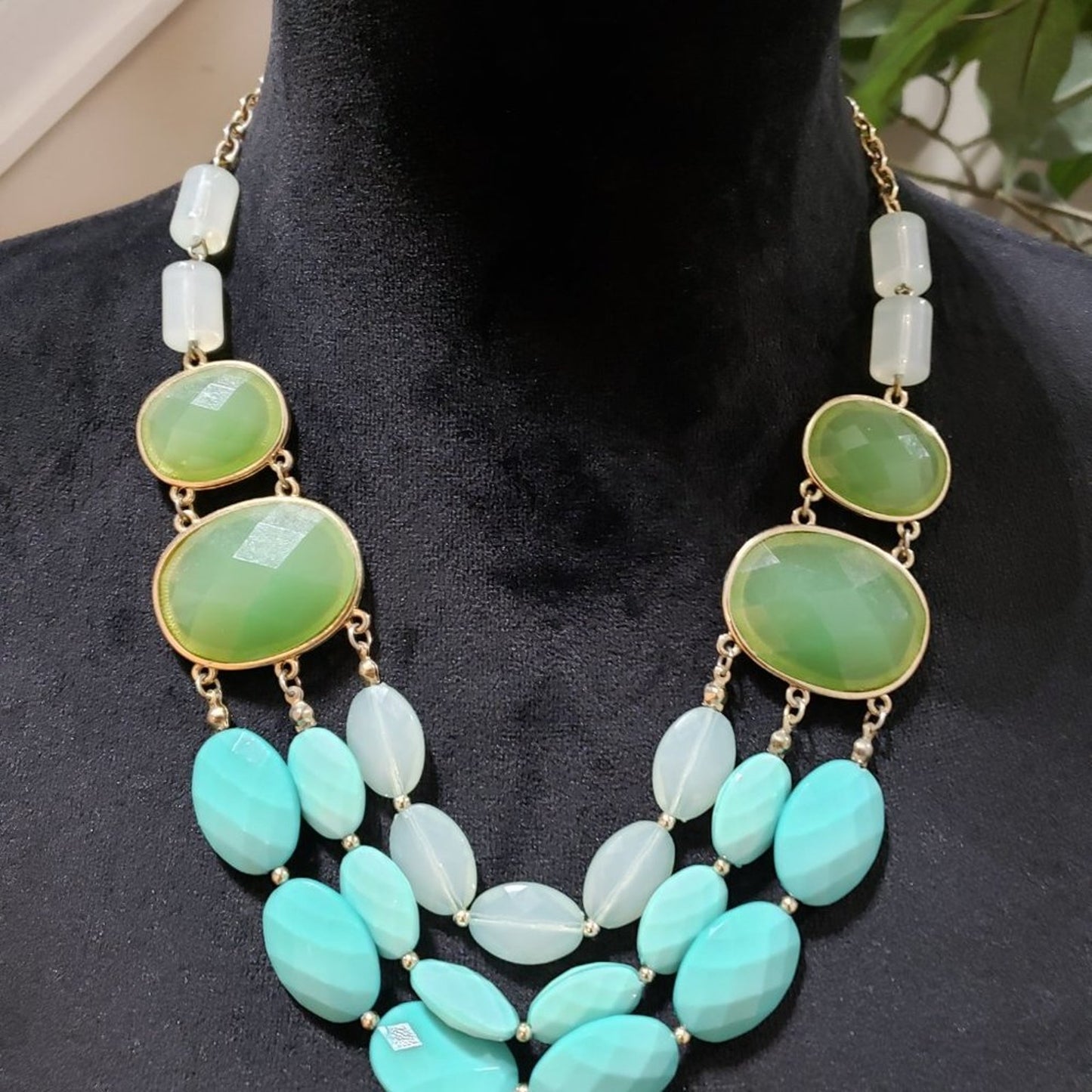Womens Fashion Green and Blue Stones Statement Collar Necklace w/ Lobster Clasp