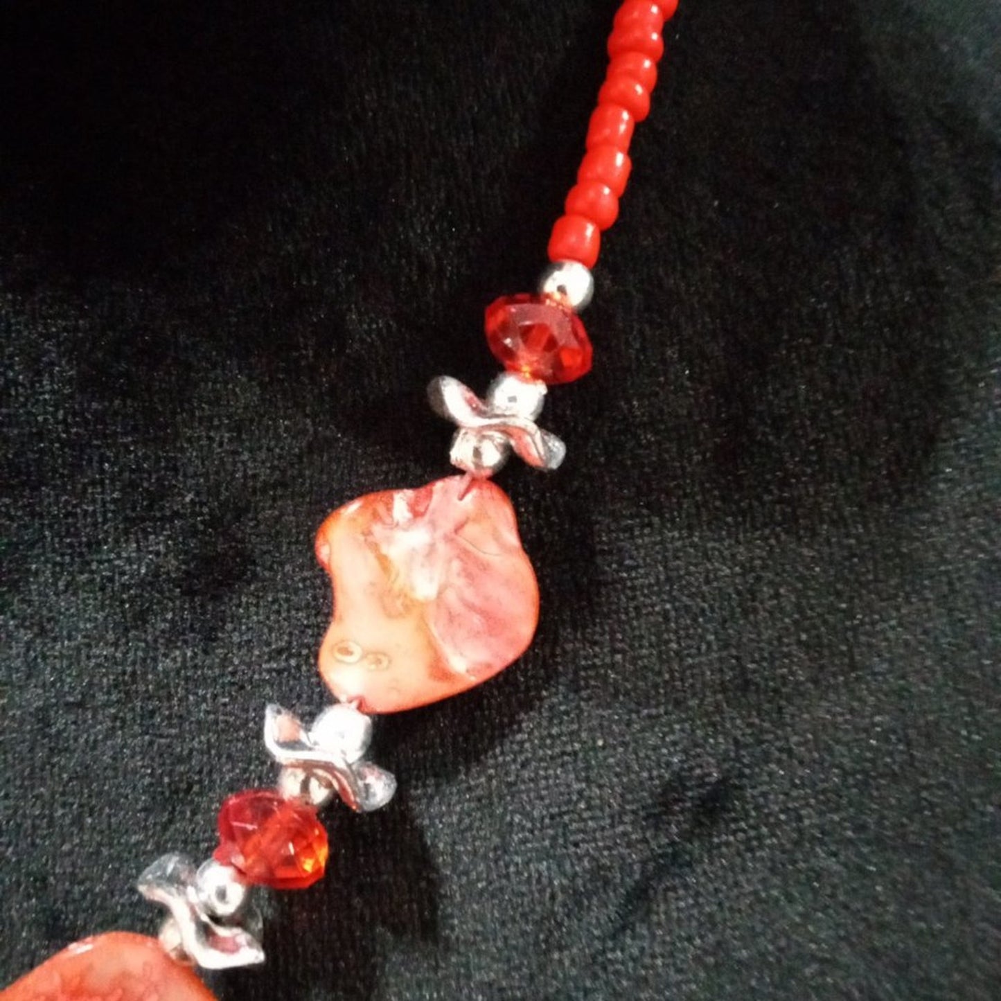 Womens Fashion Chunky Rhinestones & Shell Beaded Red Pendant Collar Necklace