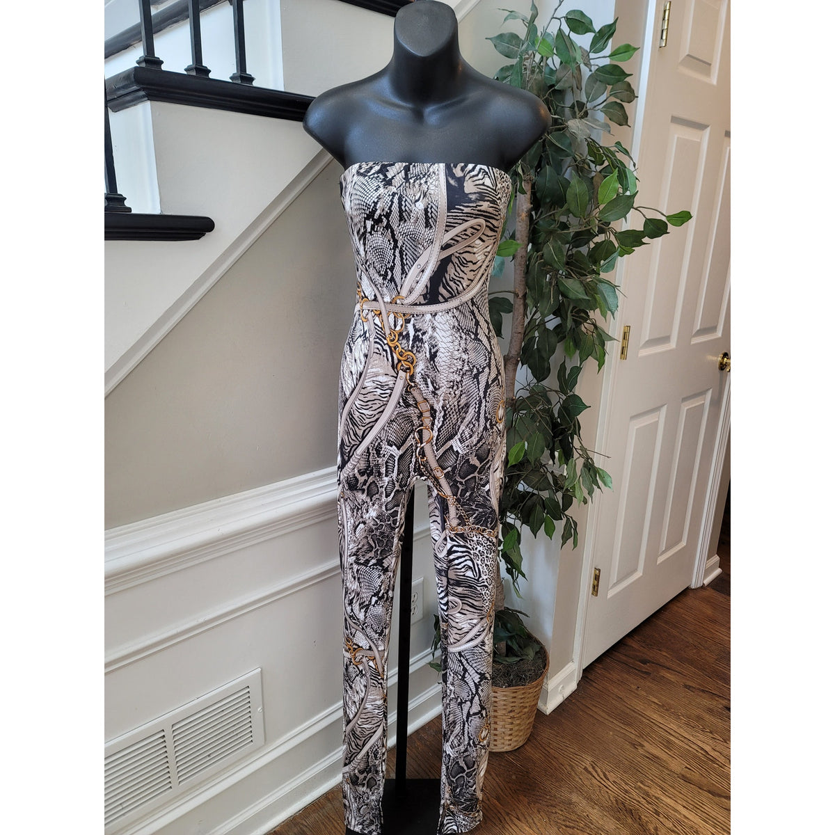 Belita Collection Snake Print Chain Design Jumpsuit Women's Large Multicolor