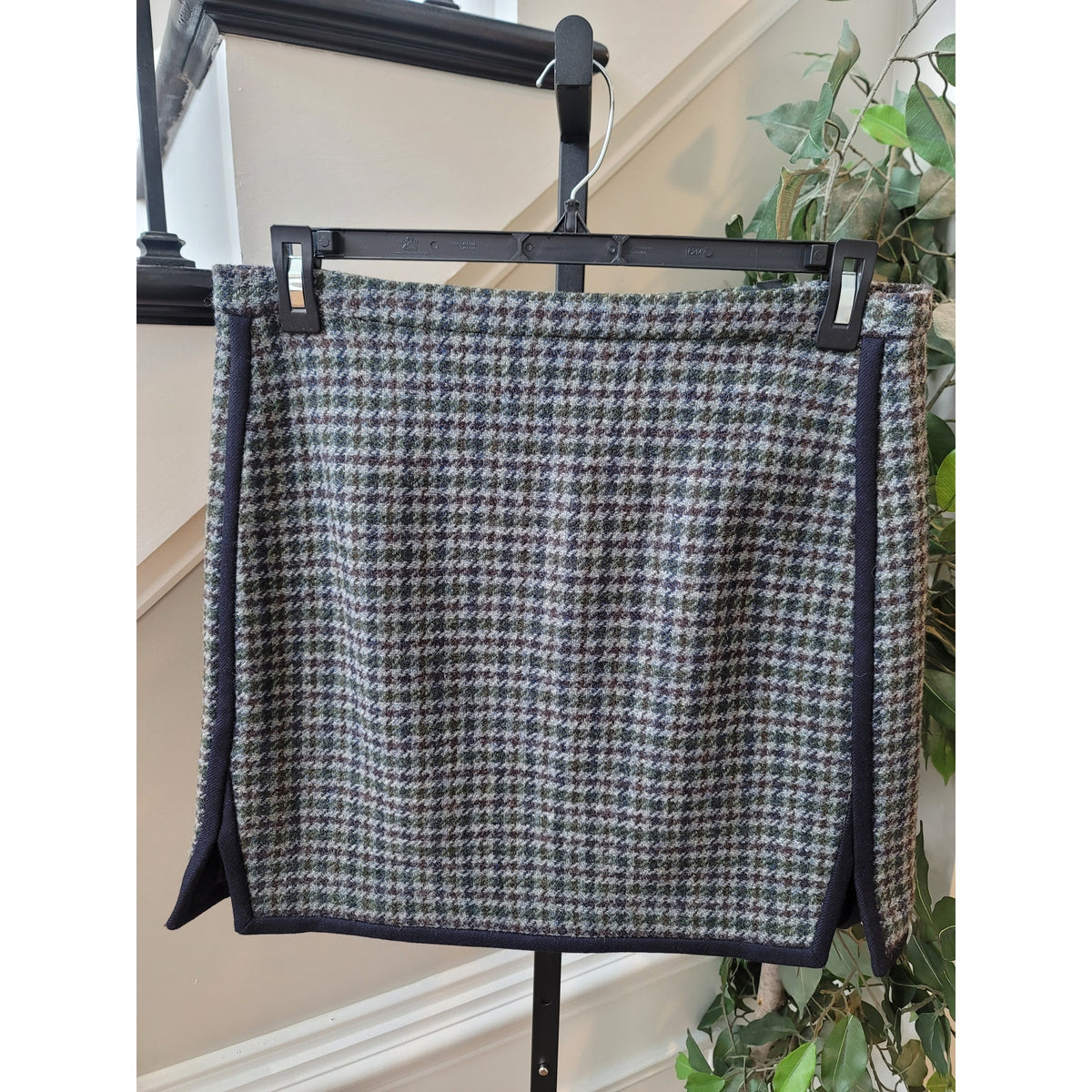 J.Crew Mini Skirt Women's Size 12 Multicolor Houndstooth Sides Slit Back Zipper