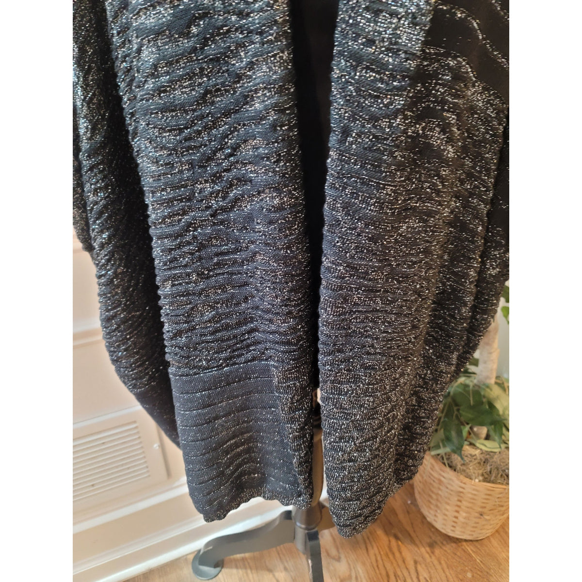Worthington Shrug Sweater Women's Size XL Black/Silver Cocoon Wrap Open Front
