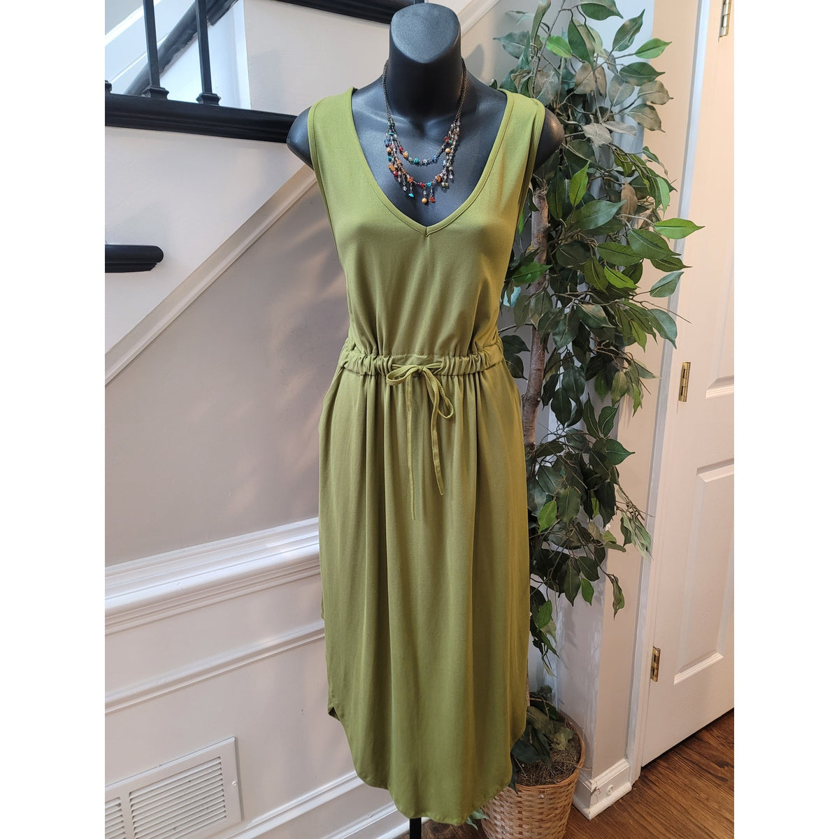 Capella Midi Dress Women Large Green V-Neck Cinched Drawstring Waist Curved Hem