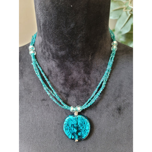 Women's Turquoise Beaded Necklace With Round Pendant And Lobster Clasp Lock