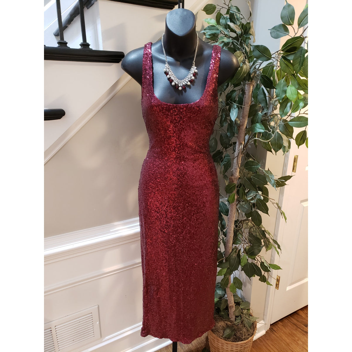 Fashion Nova Bodycon Dress Womens S Red Metallic Sequin Sleeveless Scoop Neck