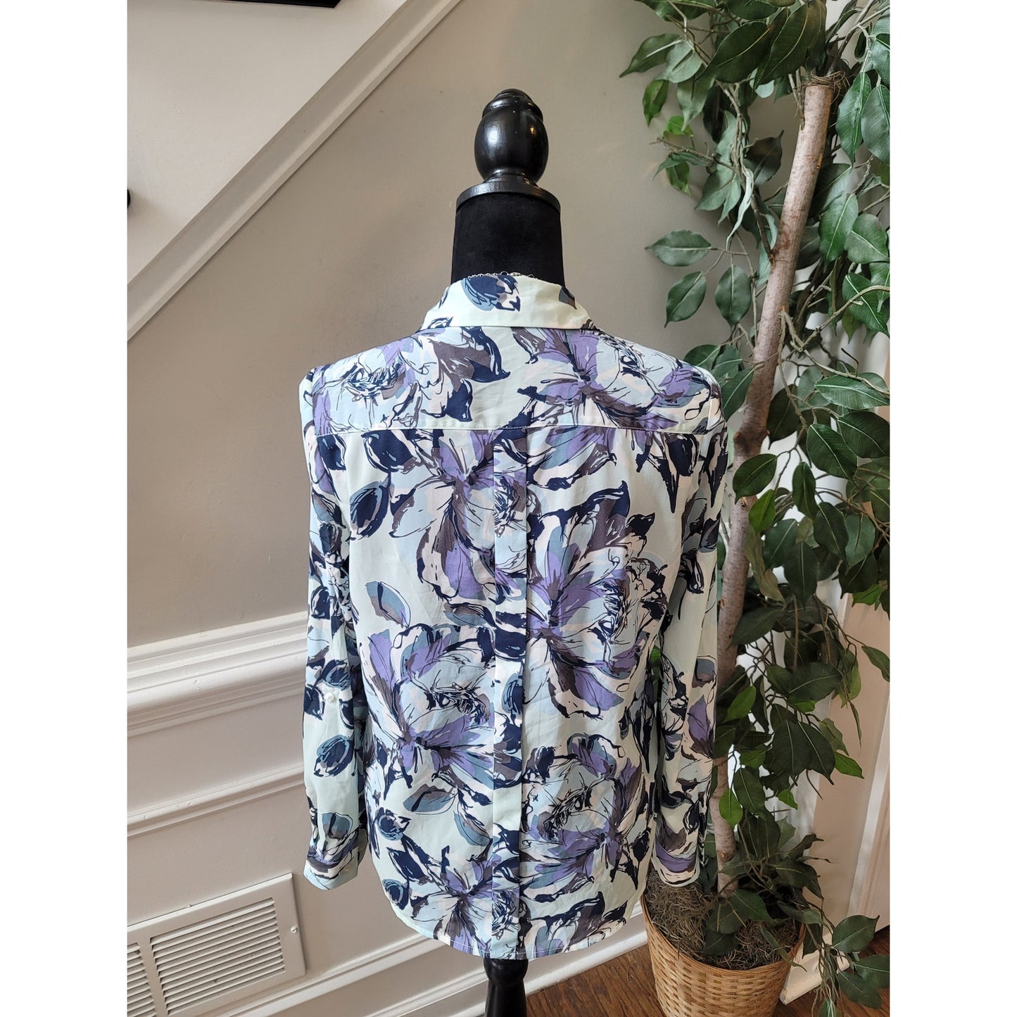 The Limited Button Up Blouse Women's Small Multicolor Floral Long Sleeve Stretch