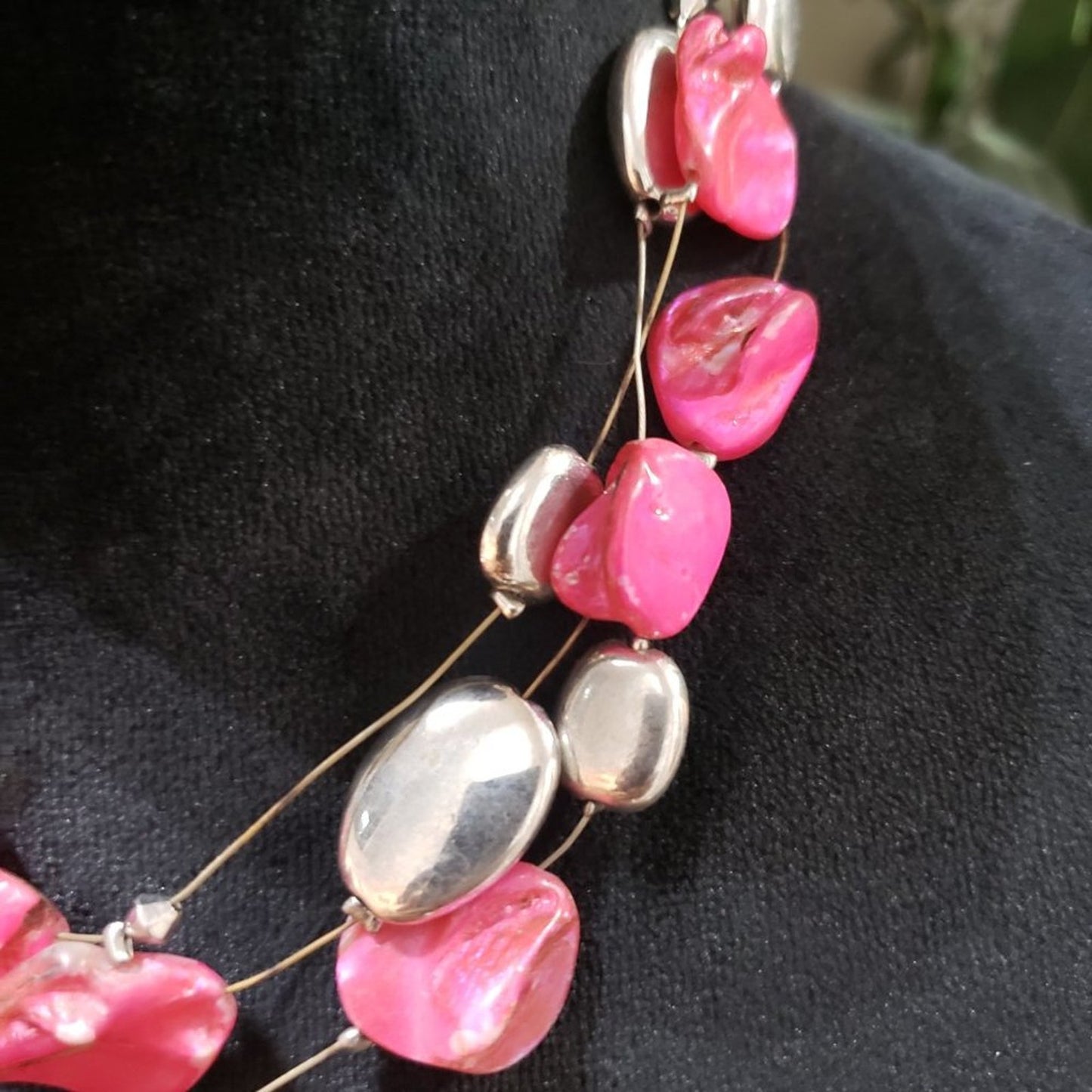 Women Fashion Triple Strand Pink Abalone Shell Beaded Choker Necklace w/ Lobster