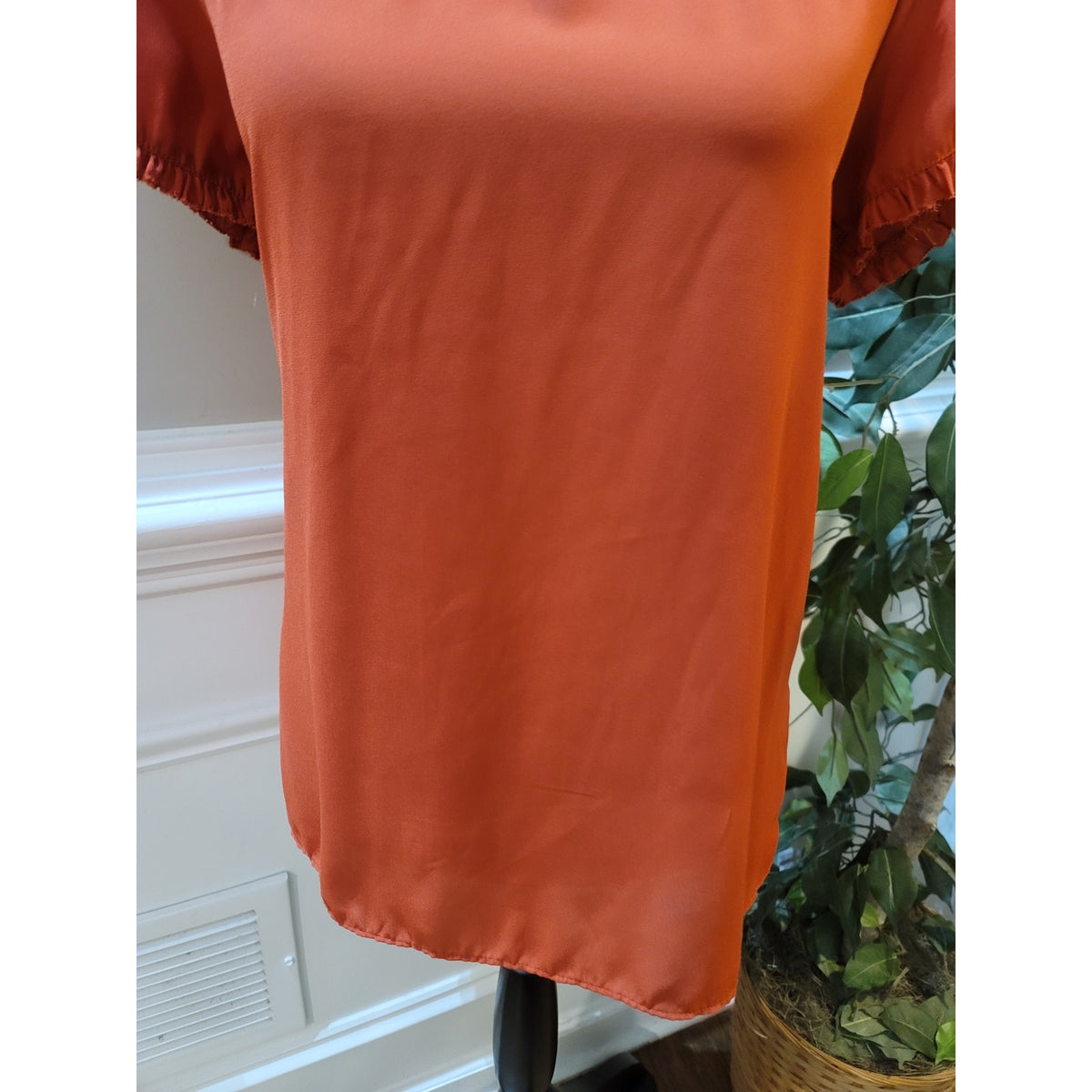 Loft Blouse Top Women's Medium Orange Gathered Ruffle Flutter Sleeve Boat Neck