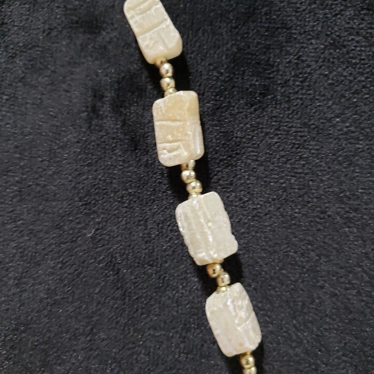 Vintage Womens Chunky Carved Scarab Beetle White Soap Stone Beaded Necklace