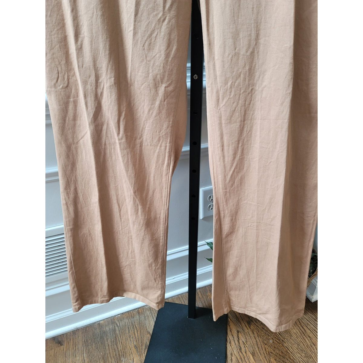 Cato Straight Leg Pants Women's Size 18W Tan Curved Patch Pockets High Rise