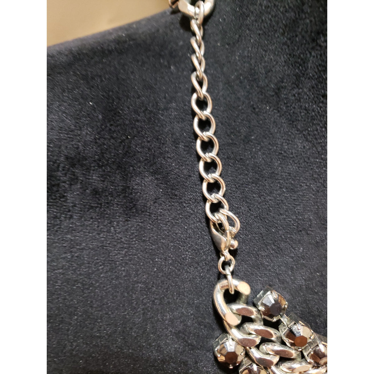 Womens Copper Tone Double Link Rhinestones Trim on Curb Chain Collar Necklace