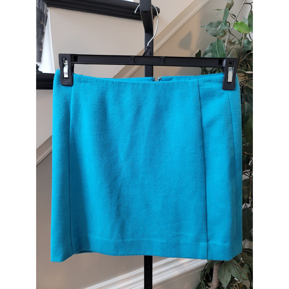 The Limited Mini Skirt Women's Size 0 Blue Fully Lined Back Zipper Straight Cut