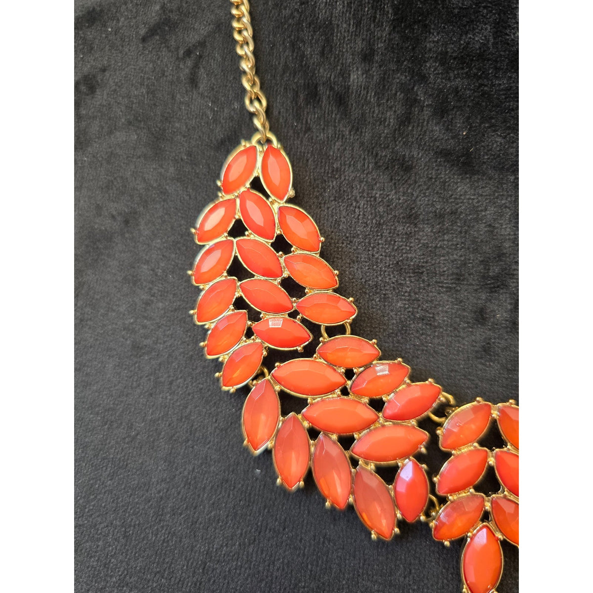 Gold Tone Coral Marquise-cut Acrylic Cluster Statement Necklace Evening Jewelry