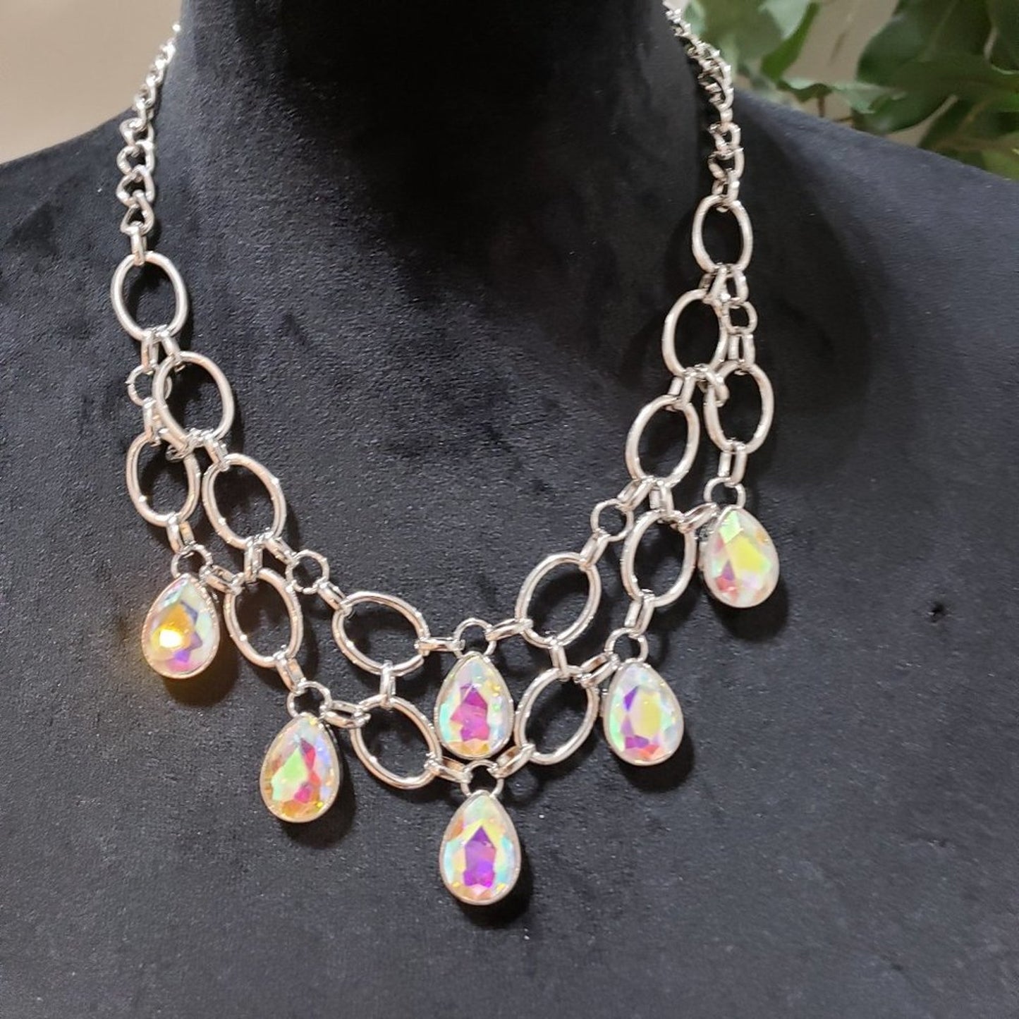 Show Stopping Shimmer Iridescent Gunmetal & Multi Oil Spill Rhinestones Necklace