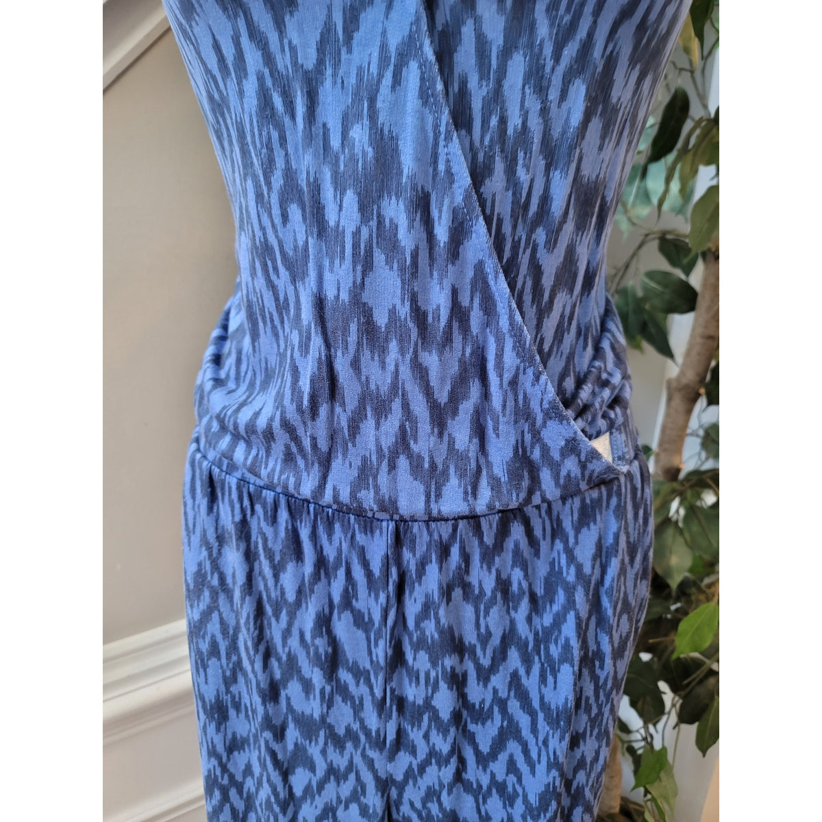 Loungy by Giuliana Jogger Jumpsuit Women's Size Large Blue V Neck Sleeveless