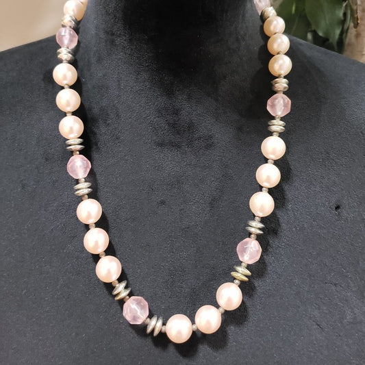 Women Fashion Rhinestone Beaded Freshwater Pearls Collar Necklace with Lobster