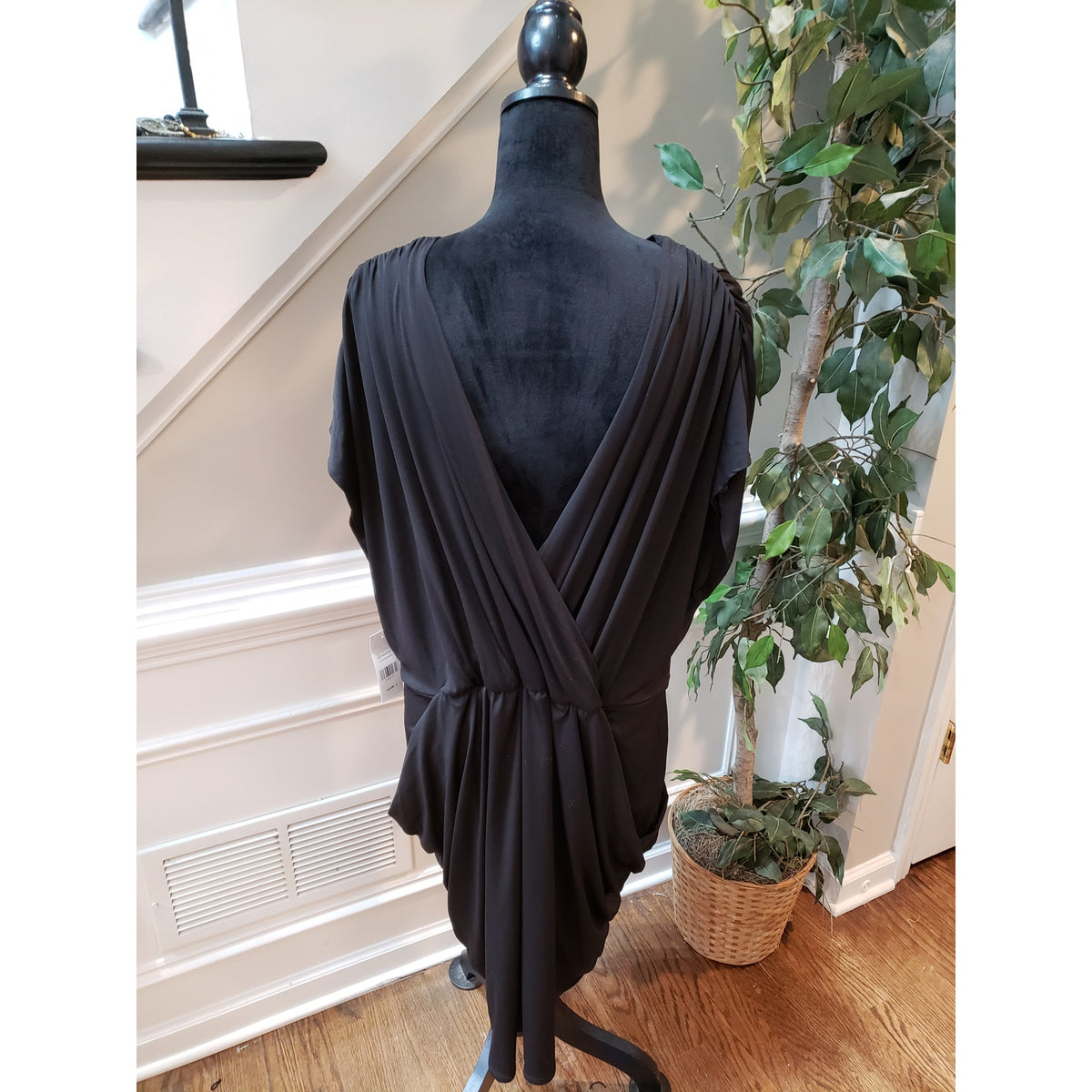 Fashion to Figure Wrap Dress Size 4 (2X) Black Plus Short Sleeve Stretch V Neck