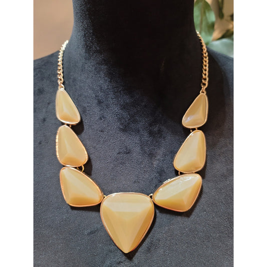 Women's Statement Geometric Cream Resin Bib Necklace With Lobster Clasp Chain